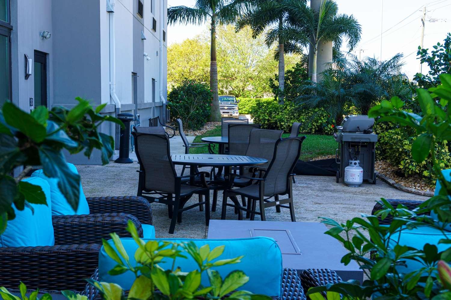 Magnolia Pointe; BW Signature Collection Fruitville 外观 照片