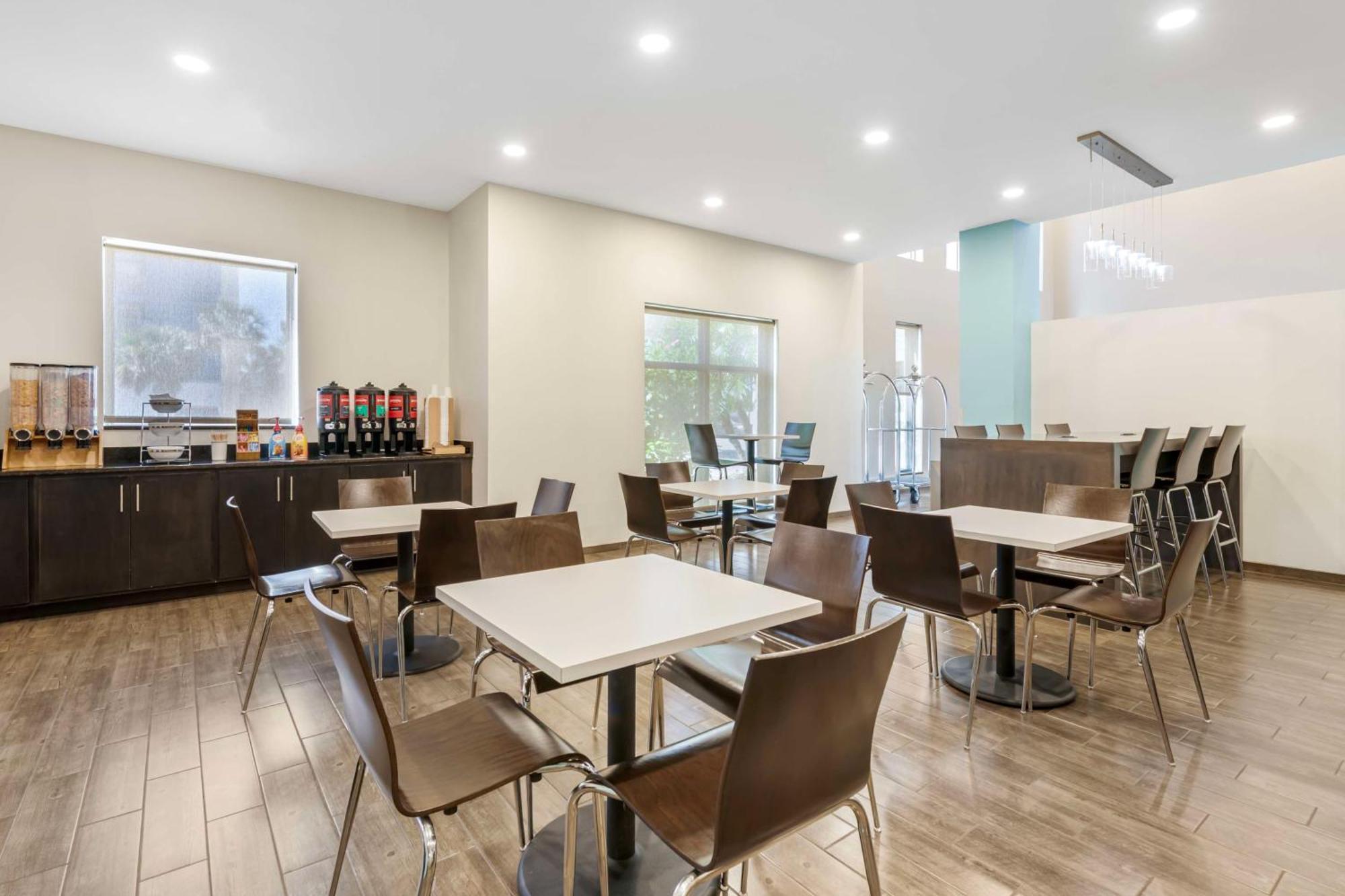 Magnolia Pointe; BW Signature Collection Fruitville 外观 照片