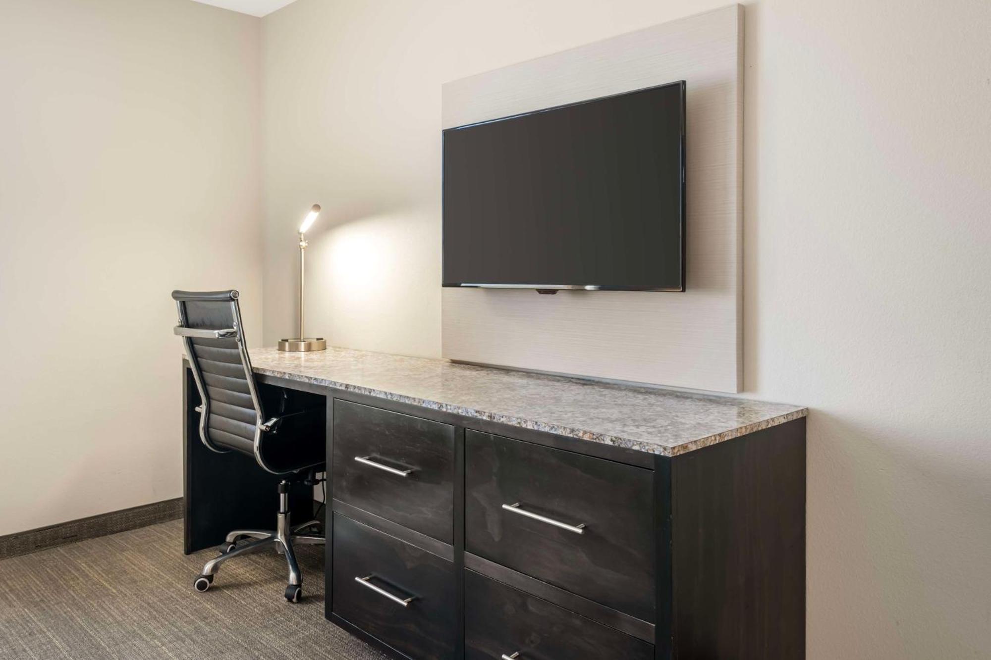Magnolia Pointe; BW Signature Collection Fruitville 外观 照片