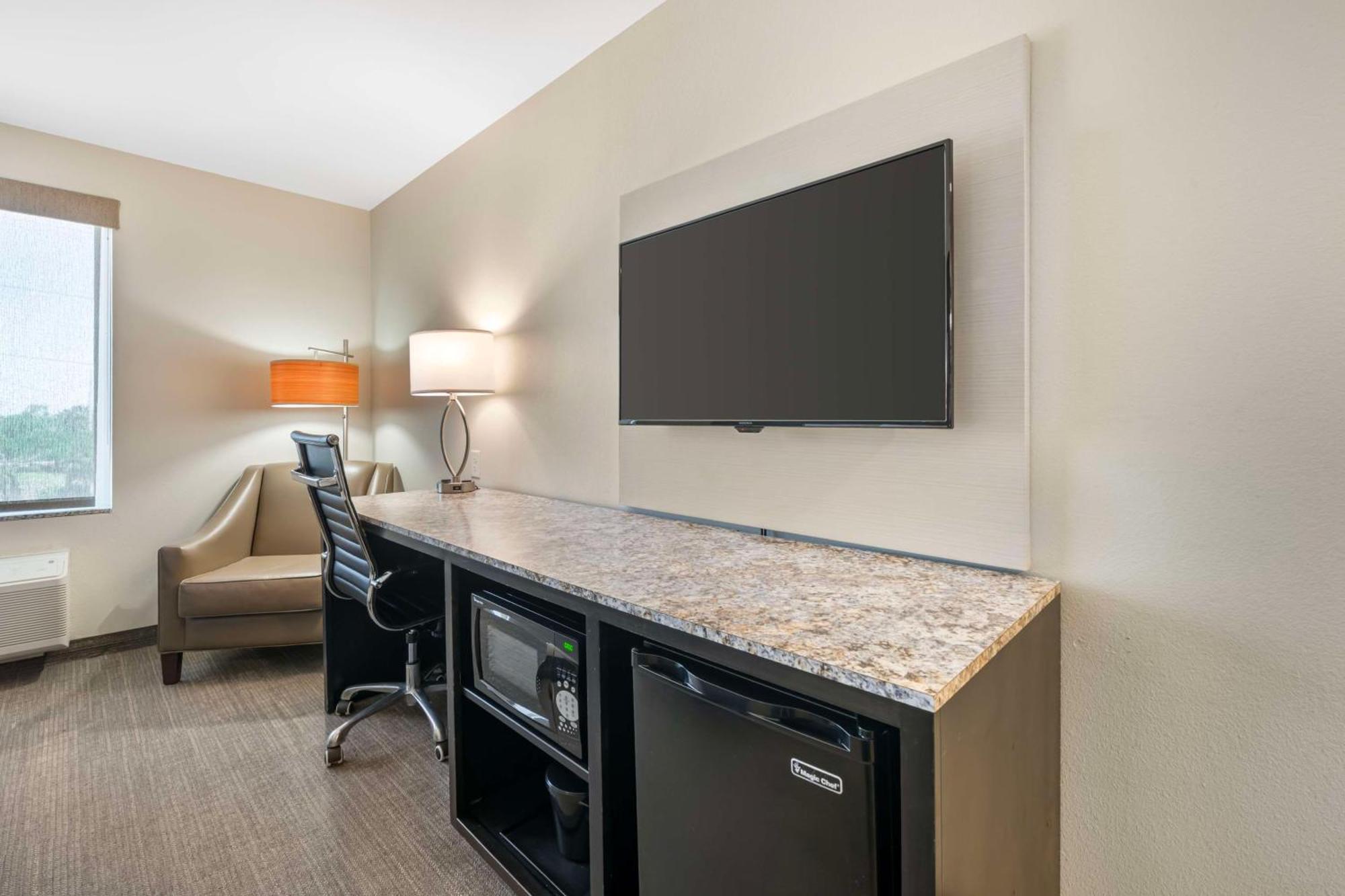 Magnolia Pointe; BW Signature Collection Fruitville 外观 照片